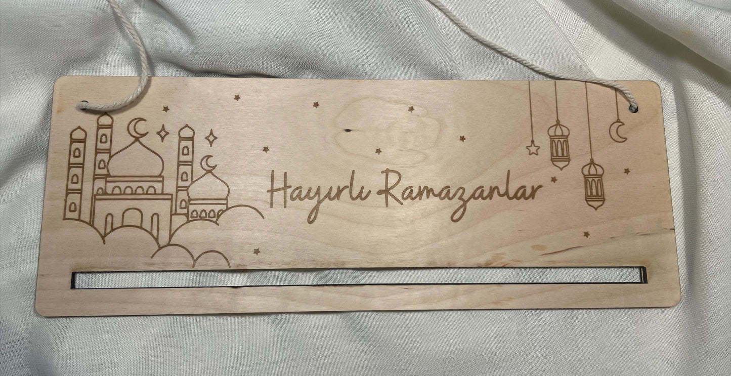 Ramadan Kalender für Kinder aus Holz zum Selbstbefüllen mit 30 Jutesäckchen