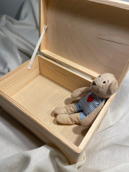 Holzkiste mit Deckel- Erinnerungsbox